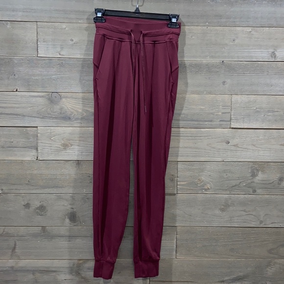 lululemon athletica Pants - 1121 Lululemon women’s Ready to Rulu jogger size 0